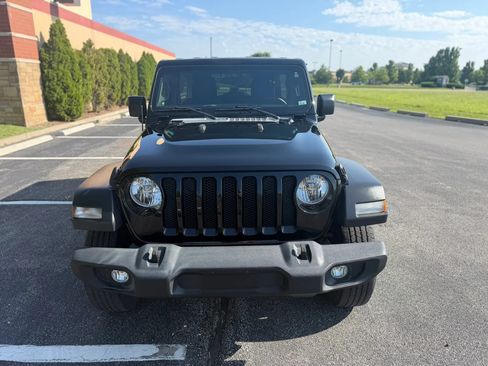 Used 2019 Jeep Wrangler Unlimited Sport S AWD/4WD image 8