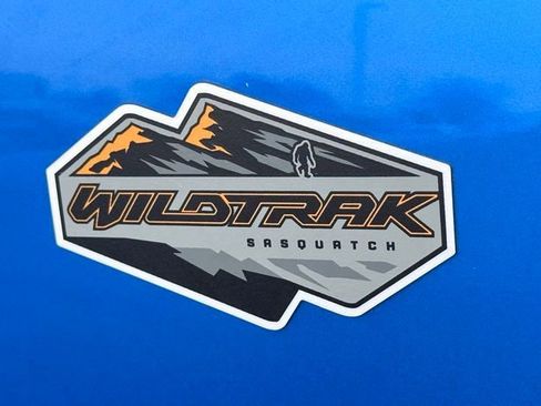 Used 2023 Ford Bronco Wildtrak image 8