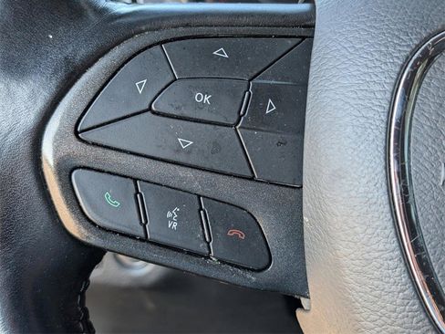 Used 2021 Dodge Challenger SXT image 17