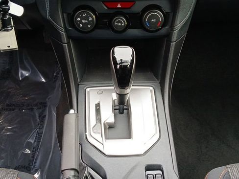 Used 2018 Subaru Crosstrek 2.0i Premium w/ Moonroof Package image 13