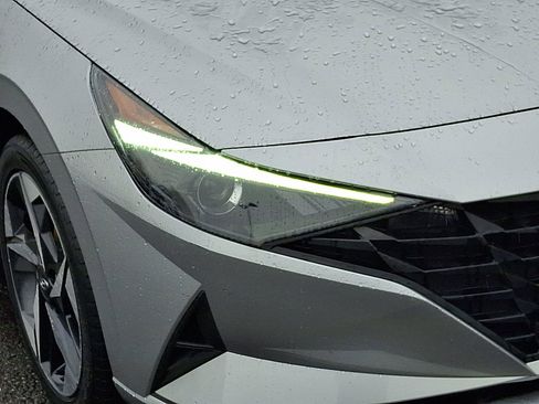 Certified 2023 Hyundai Elantra SEL w/ Convenience Package image 9