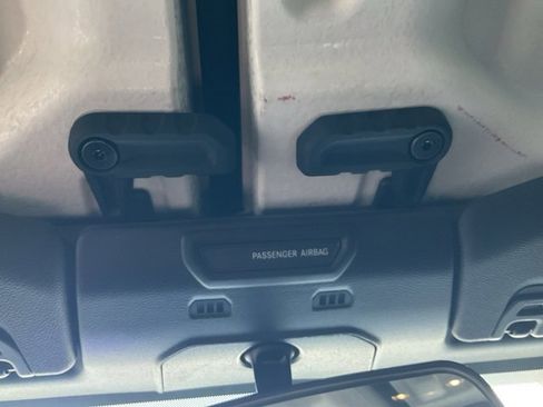 Used 2023 Jeep Gladiator Willys image 16