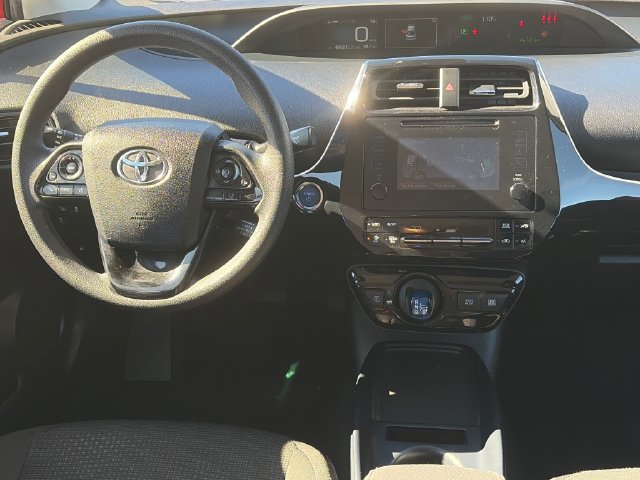 Used 2019 Toyota Prius LE AWD/4WD image 14