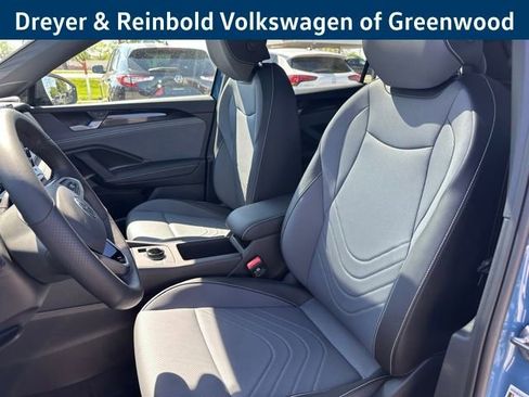 New 2026 Volkswagen Tiguan SE R-Line FWD image 23