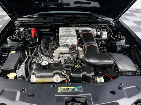 Used 2010 Ford Mustang GT image 14