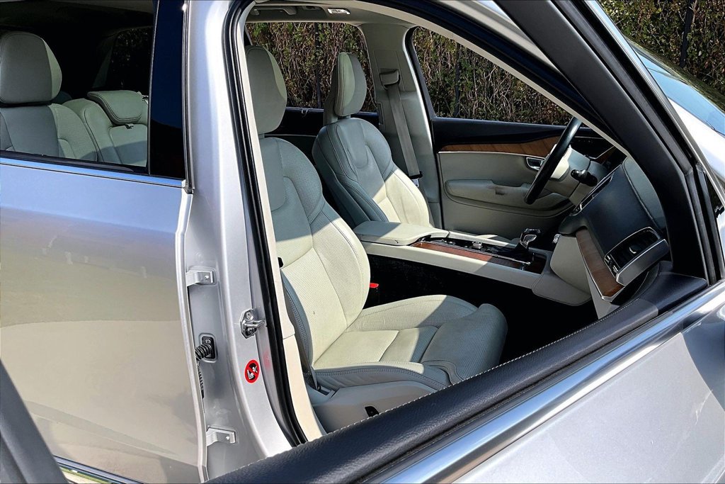 Used 2018 Volvo XC90 T6 Inscription w/ Convenience Package AWD/4WD image 10