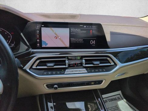 Used 2019 BMW X7 xDrive40i w/ Premium Package AWD/4WD image 14