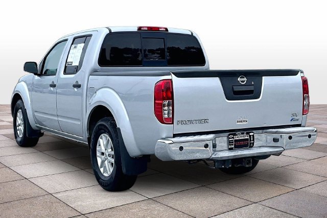 Used 2019 Nissan Frontier SV w/ Value Truck Package RWD image 2