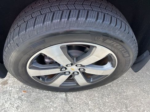 Used 2019 Chevrolet Traverse LT w/ LT Premium Package image 6