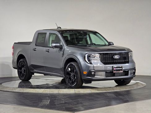 New 2026 Ford Maverick Lobo image 2
