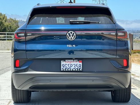 Used 2023 Volkswagen ID.4 Pro RWD image 5