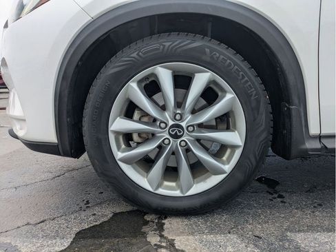 Used 2020 INFINITI QX50 Luxe AWD/4WD image 12