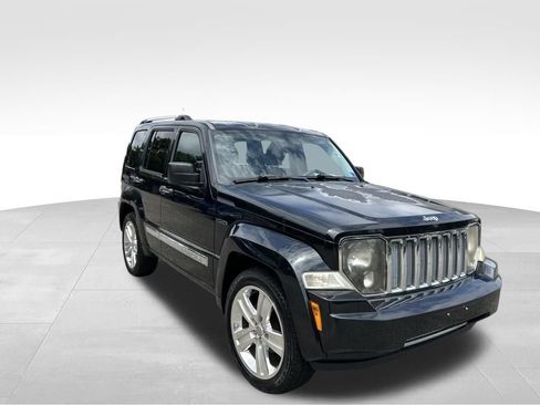 Used 2011 Jeep Liberty Sport RWD image 8