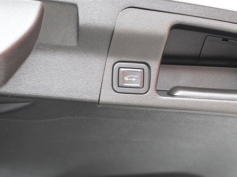 Used 2021 GMC Acadia SLT w/ Elevation Edition AWD/4WD image 49