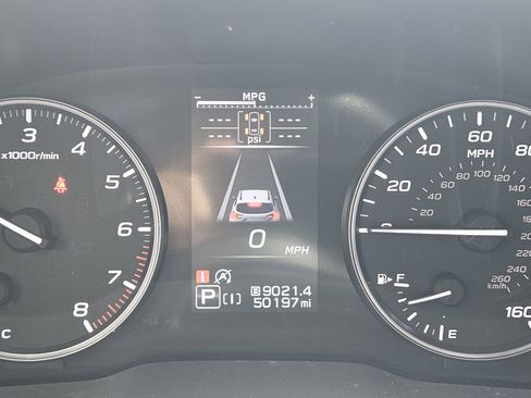 Used 2024 Subaru Crosstrek 2.0i Premium w/ Crosstrek Mirror Package AWD/4WD image 17