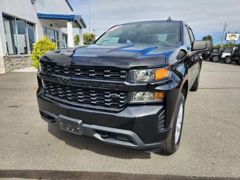 Used 2021 Chevrolet Silverado 1500 Custom image 4