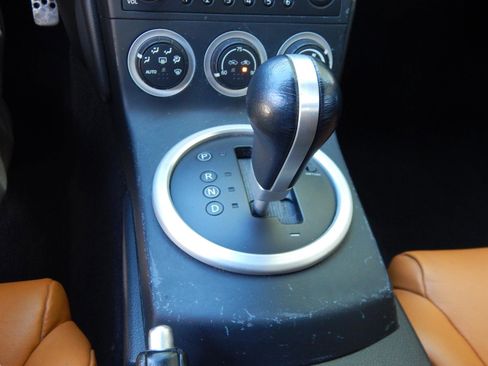 Used 2004 Nissan 350Z Touring image 21