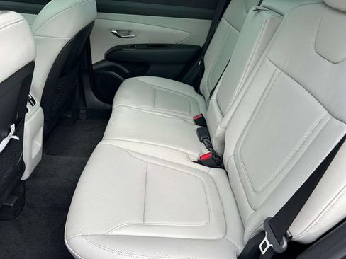 Used 2025 Hyundai Tucson Limited FWD image 20