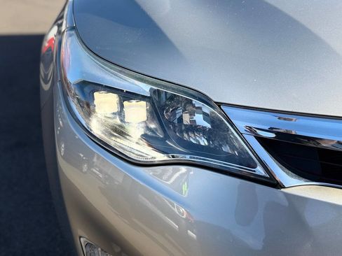 Used 2014 Toyota Avalon Limited image 96