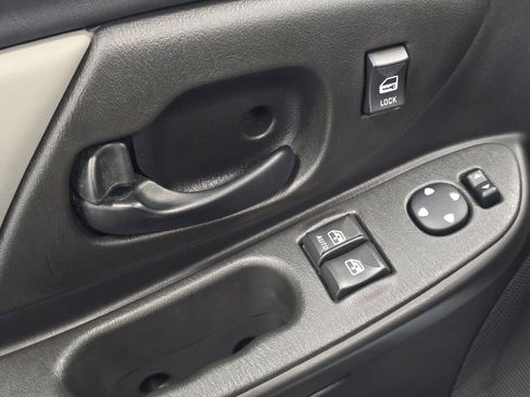 Used 2003 Chevrolet Monte Carlo SS image 93