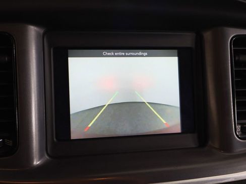 Used 2020 Dodge Charger SXT w/ Blacktop Package image 37