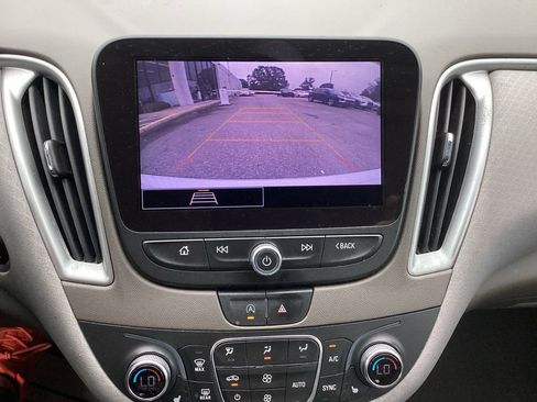 Used 2022 Chevrolet Malibu LT image 21