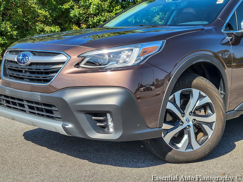 Used 2022 Subaru Outback Touring AWD/4WD image 3