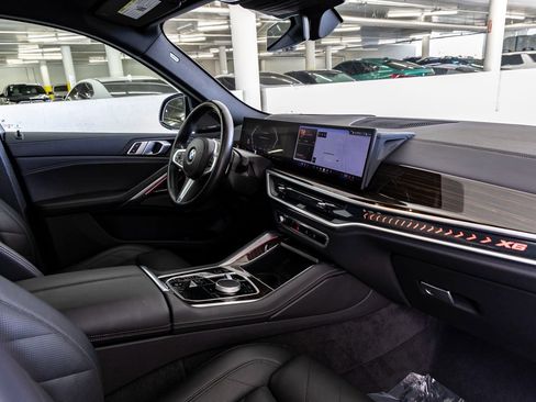 Used 2025 BMW X6 xDrive40i image 30