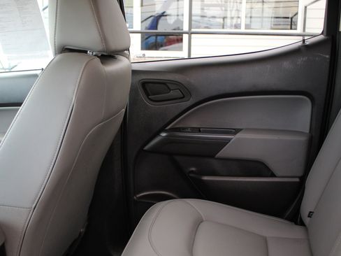 Used 2022 Chevrolet Colorado W/T image 38