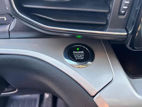 Used 2021 Ford Explorer XLT w/ Equipment Group 202A image 20