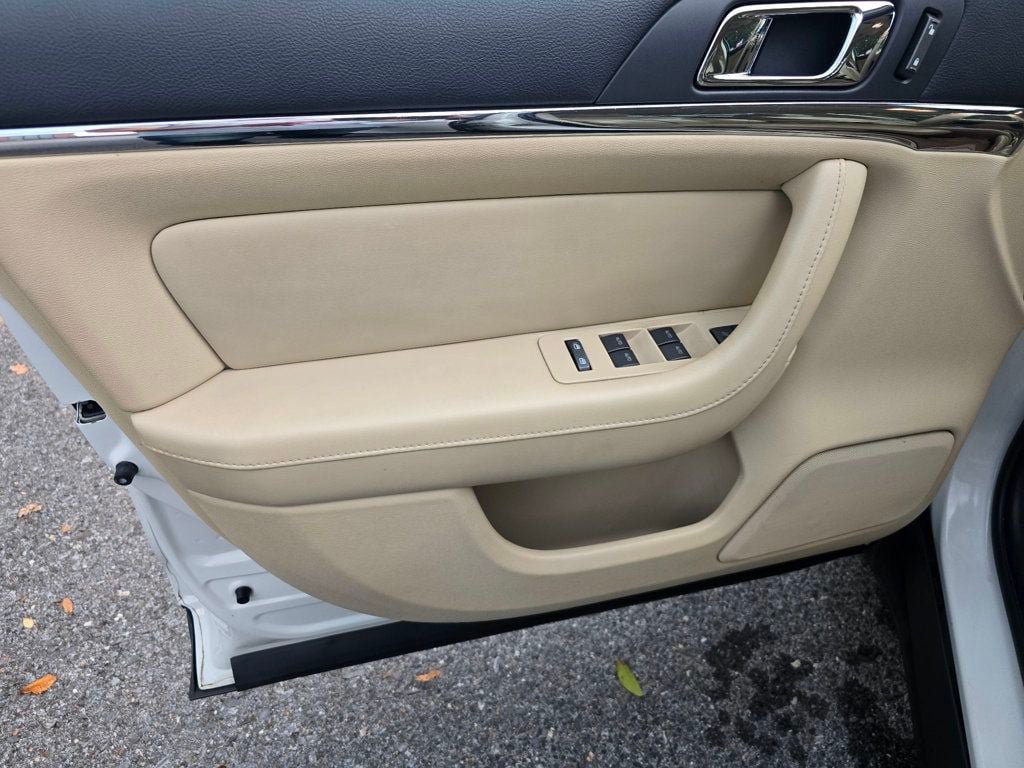 Used 2009 Lincoln MKS FWD image 8