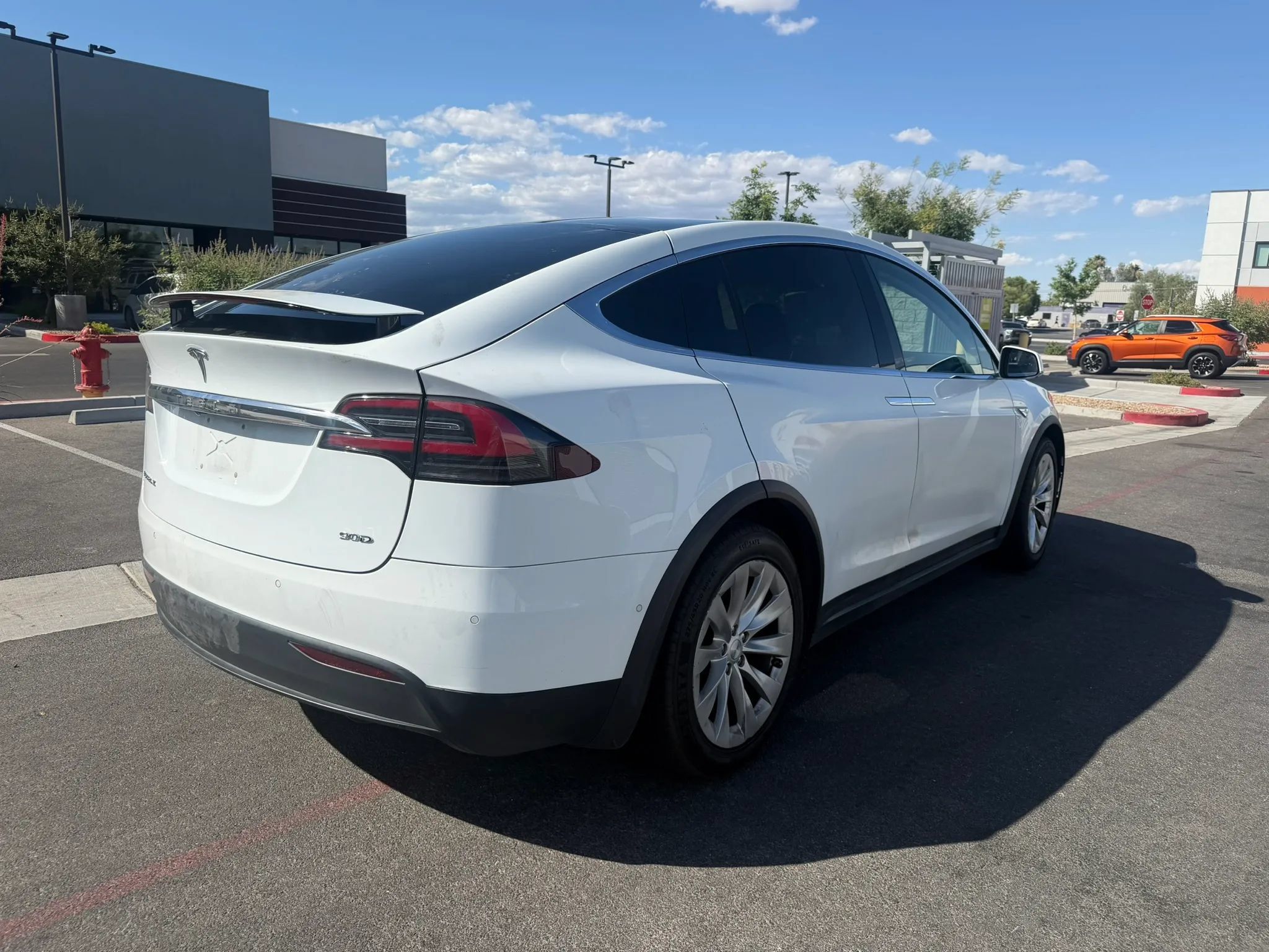 Used 2016 Tesla Model X 90D AWD/4WD image 5