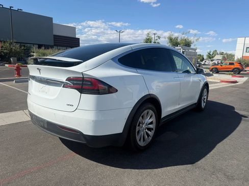Used 2016 Tesla Model X 90D AWD/4WD image 5