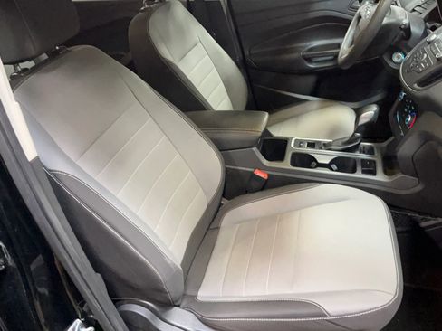 Used 2017 Ford Escape S image 18