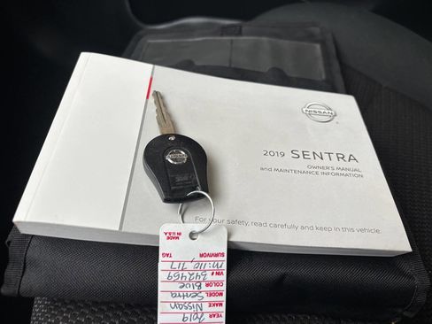 Used 2019 Nissan Sentra S image 25