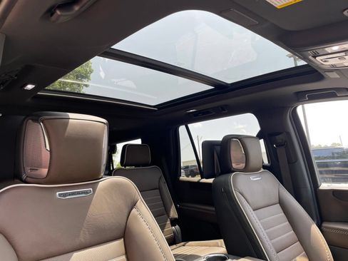New 2026 GMC Yukon Denali Ultimate AWD/4WD image 44