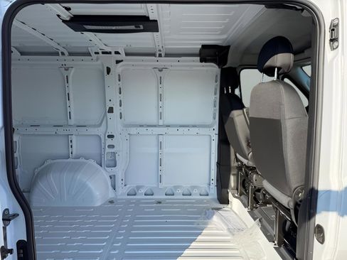 New 2025 RAM ProMaster 1500 w/ Convenience Group FWD image 10