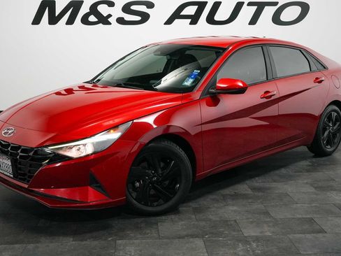 Used 2021 Hyundai Elantra SEL w/ Convenience Package FWD image 2