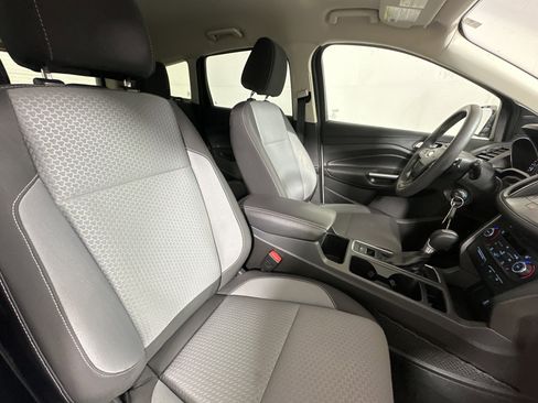 Used 2017 Ford Escape SE w/ Equipment Group 201A image 25