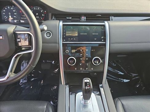 Used 2021 Land Rover Discovery Sport S image 21