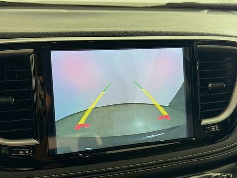 New 2026 Chrysler Pacifica Select image 44