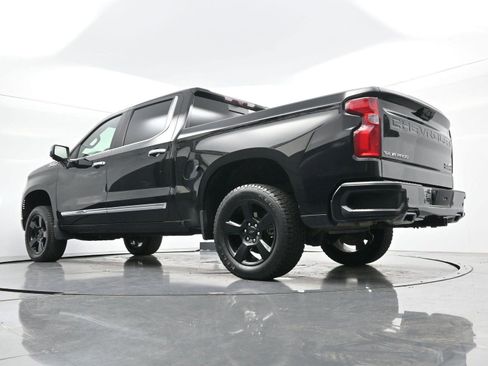 Used 2023 Chevrolet Silverado 1500 High Country w/ High Country Premium Package image 46