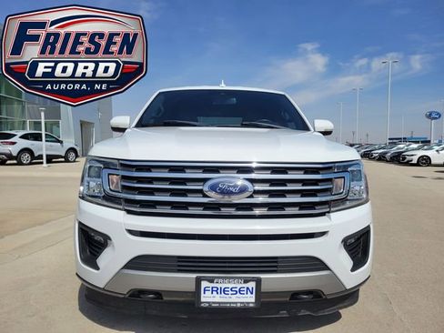 Used 2020 Ford Expedition Max XLT w/ Equipment Group 202A AWD/4WD image 2