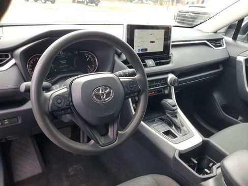 Used 2024 Toyota RAV4 XLE image 7