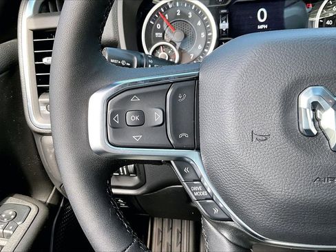 New 2026 RAM 1500 4x4 Crew Cab image 27