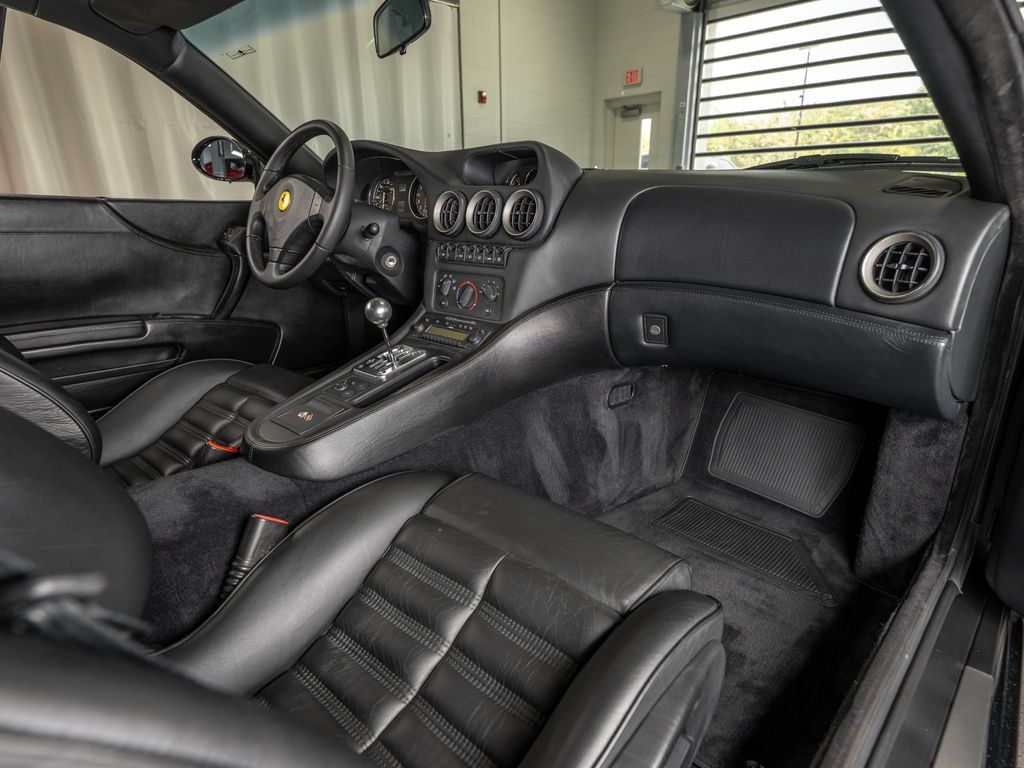 Used 2000 Ferrari 550 Maranello Coupe RWD image 17
