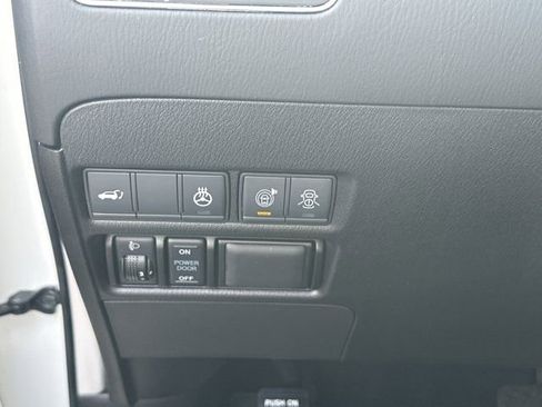 Used 2019 Nissan Armada Platinum w/ Captain's Chairs Package image 29