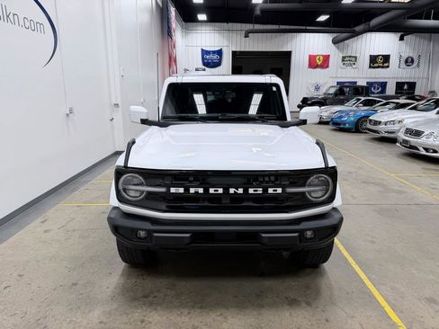 Used 2023 Ford Bronco Outer Banks AWD/4WD image 16