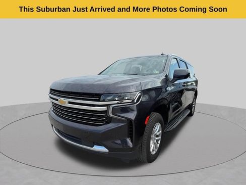 Used 2024 Chevrolet Suburban LT AWD/4WD image 4