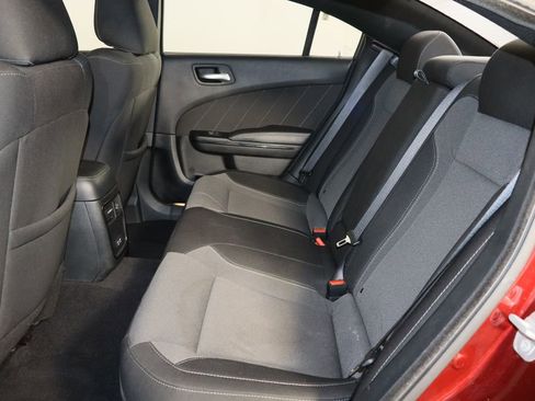 Used 2020 Dodge Charger SXT w/ Blacktop Package image 17